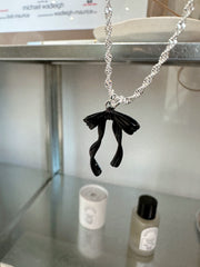 (訂貨：15工作天)黑蝴蝶結頸鏈