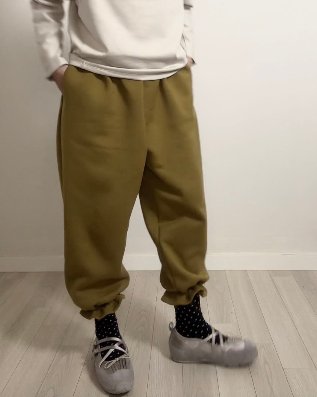 (預購)束腳Ruffle運動褲/橄欖